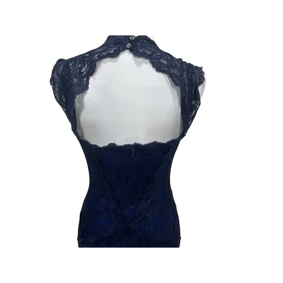 Nicole Miller Blue Lace Gown - Picture 4 of 13